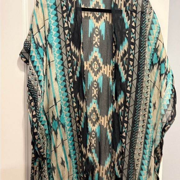 Bohemian Patterned Kimono - Picture 5 of 9